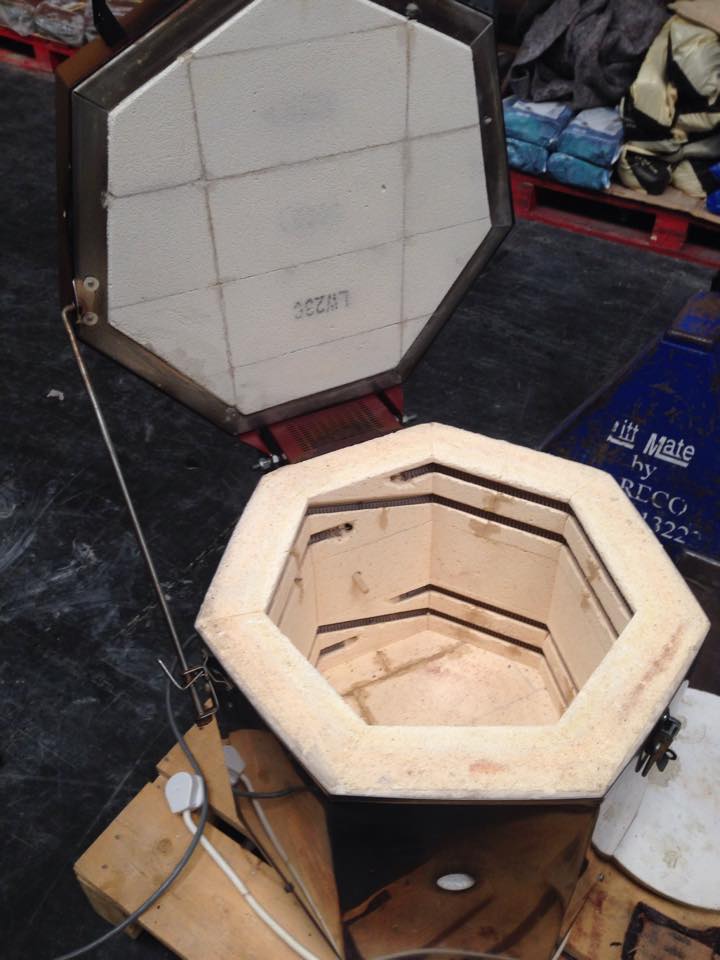 Second Hand Kiln (Top Loading) Cromartie **SOLD** The Clay Cellar